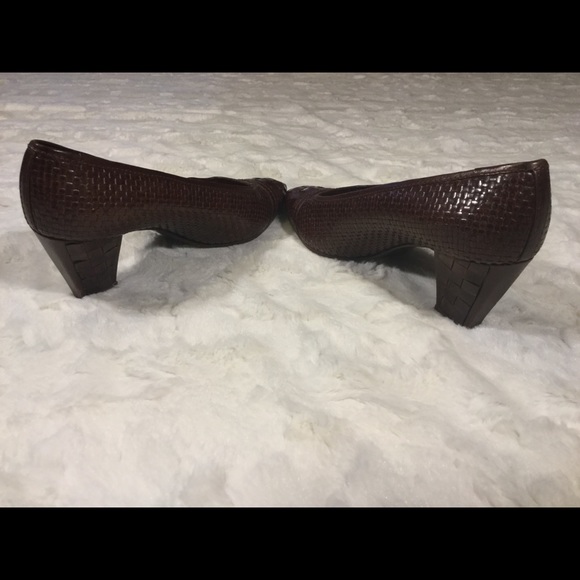 Vintage Mario Valentino 5.5 Hand Painted Leather - Picture 3 of 7